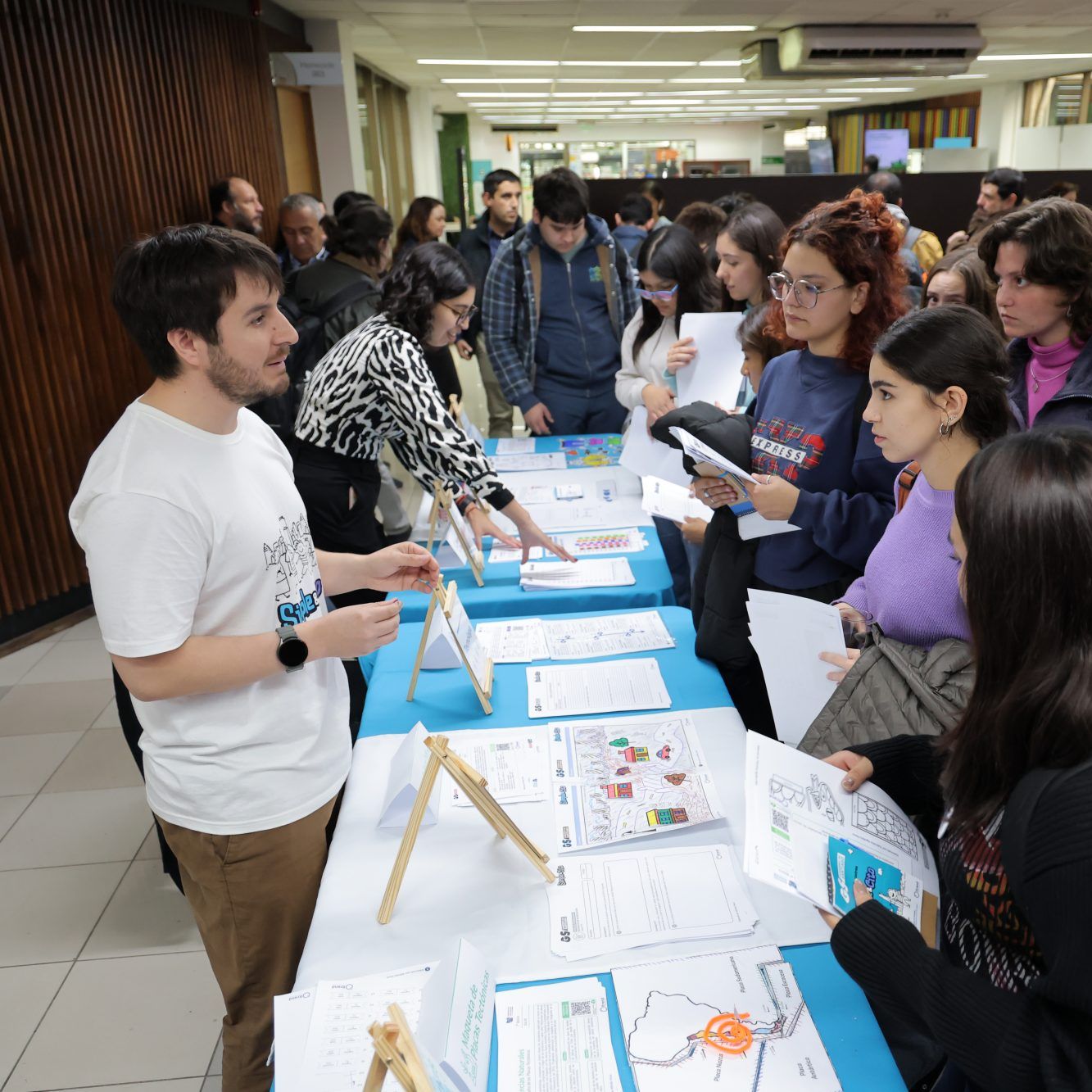 Lanzamiento De La Plataforma Docente Campus Bellavista032 2000x1333