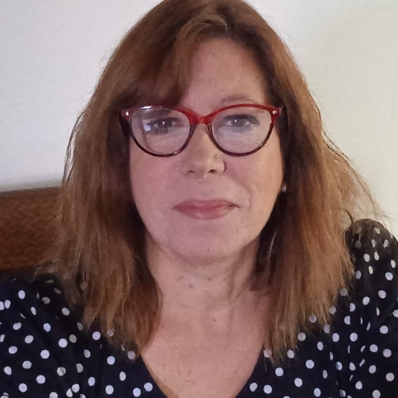 Carmen Paz Castro Correa 1 Representante Universidad de Chile (titular)